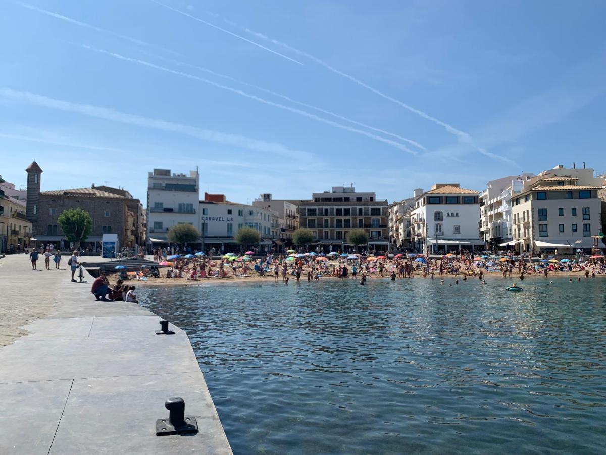 Lluisalbert L' Escala Bagian luar foto